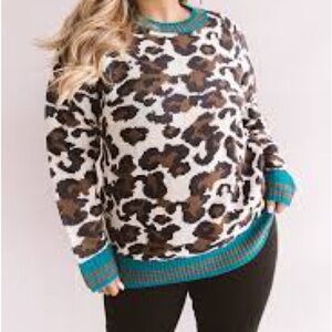 Andthewhy crewneck knit leopard print sweater cream brown teal color Size M/L